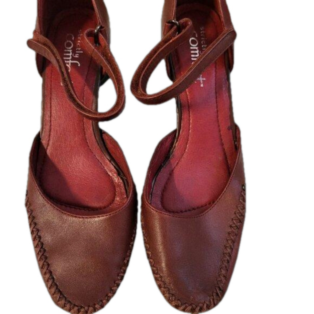 Sassy Wine Heels with Ankle Strap, sz 7 1/2/M